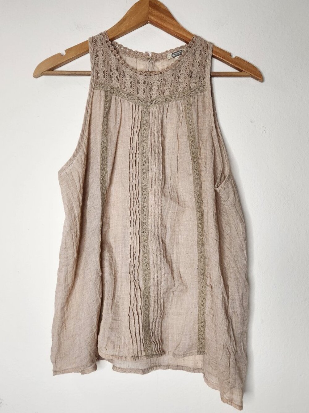 Gimmicks Womens Large Beige Bohemian Tank Top Pleated